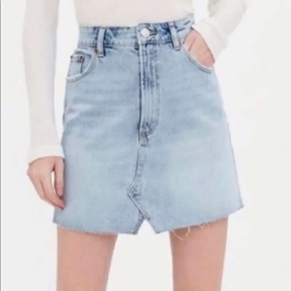 Zara denim mini skirt size small